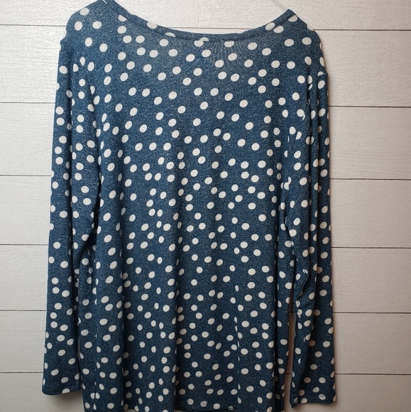 Lane Bryant long sleeve Tee - Picture 3 of 3